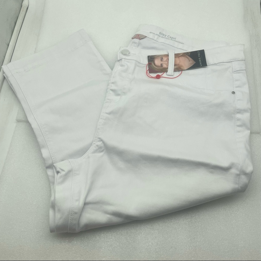1X Laurie Felt Regular Colored Silky Denim Capri Pull On Jeans White Plus - Picture 10 of 15